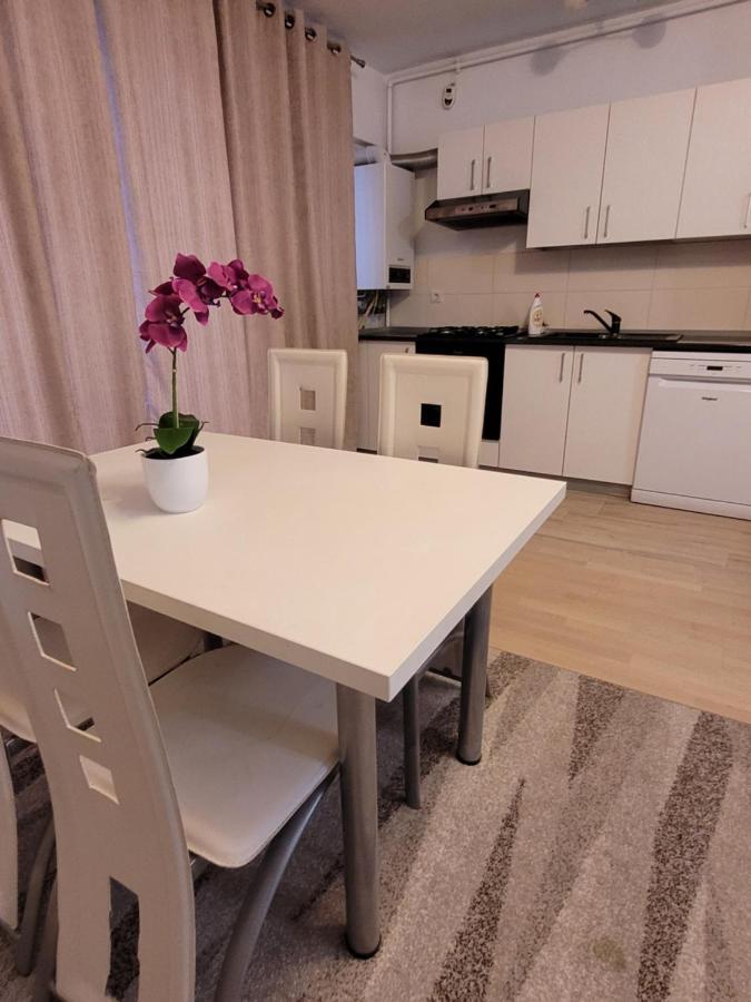 Cozy Park Residences 5 Букурещ Екстериор снимка